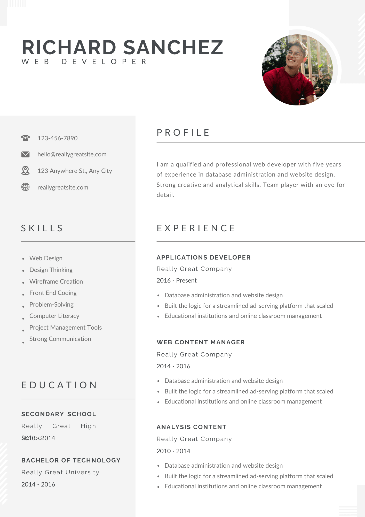 Grey and White Minimalist CV Resume.pdf Grey and White CV Template