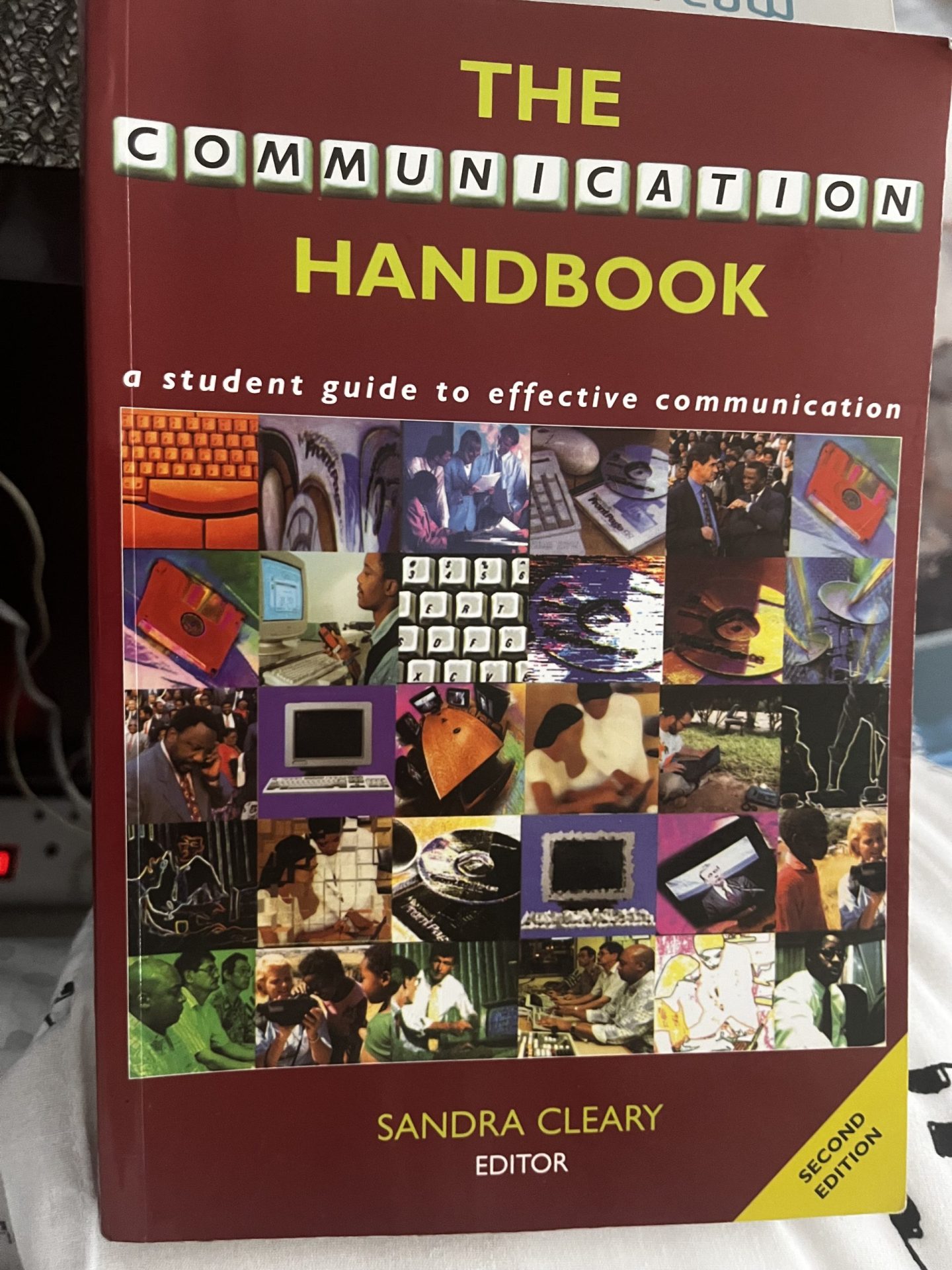 The Communication Handbook - A Student Guide to Effective Communication (Paperback, Second Edition) The Communication Handbook - A Student Guide to Effective Communication (Paperback, Second Edition)