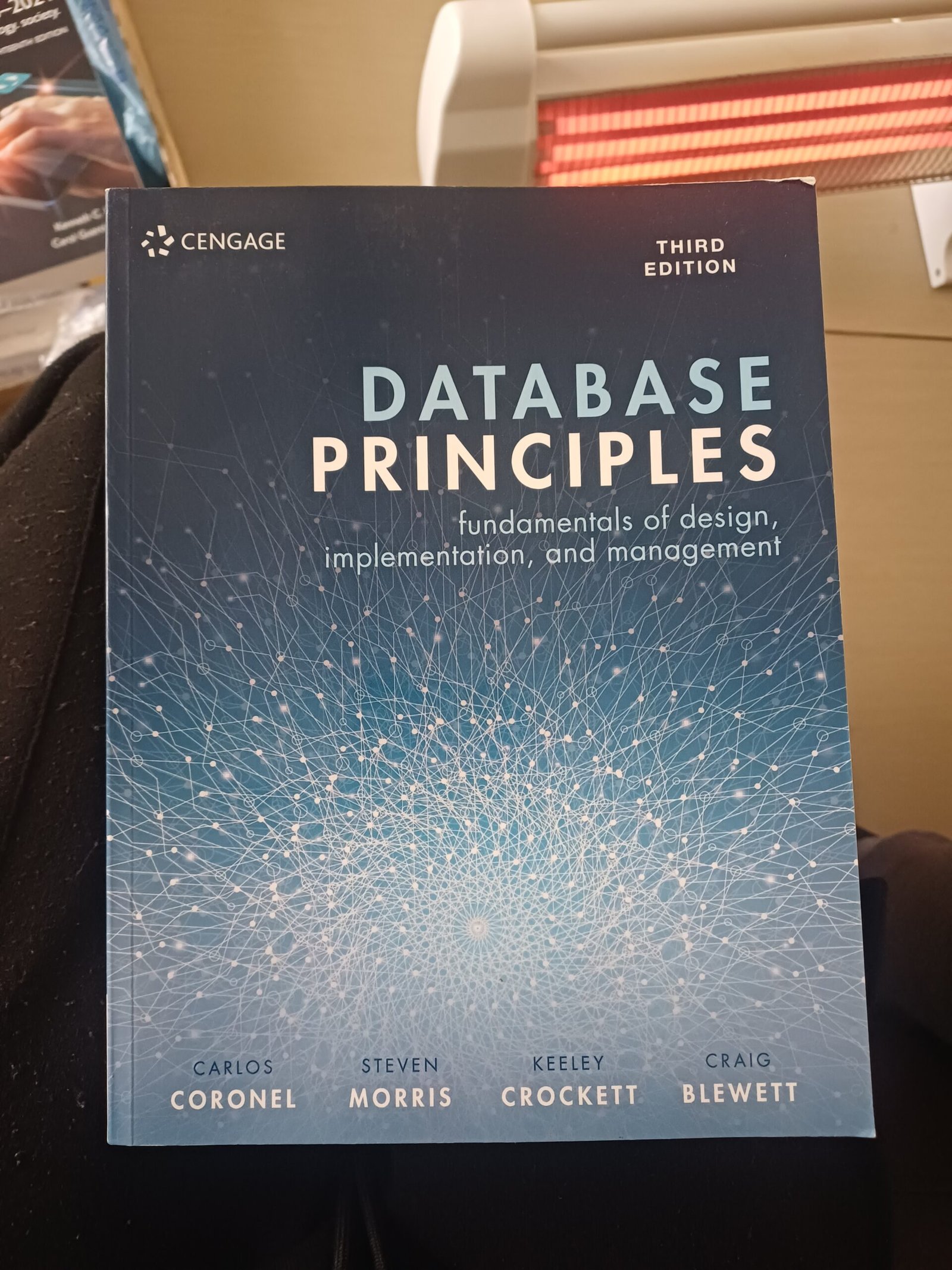 17906861979679209594264419396943 Database Principles Textbook